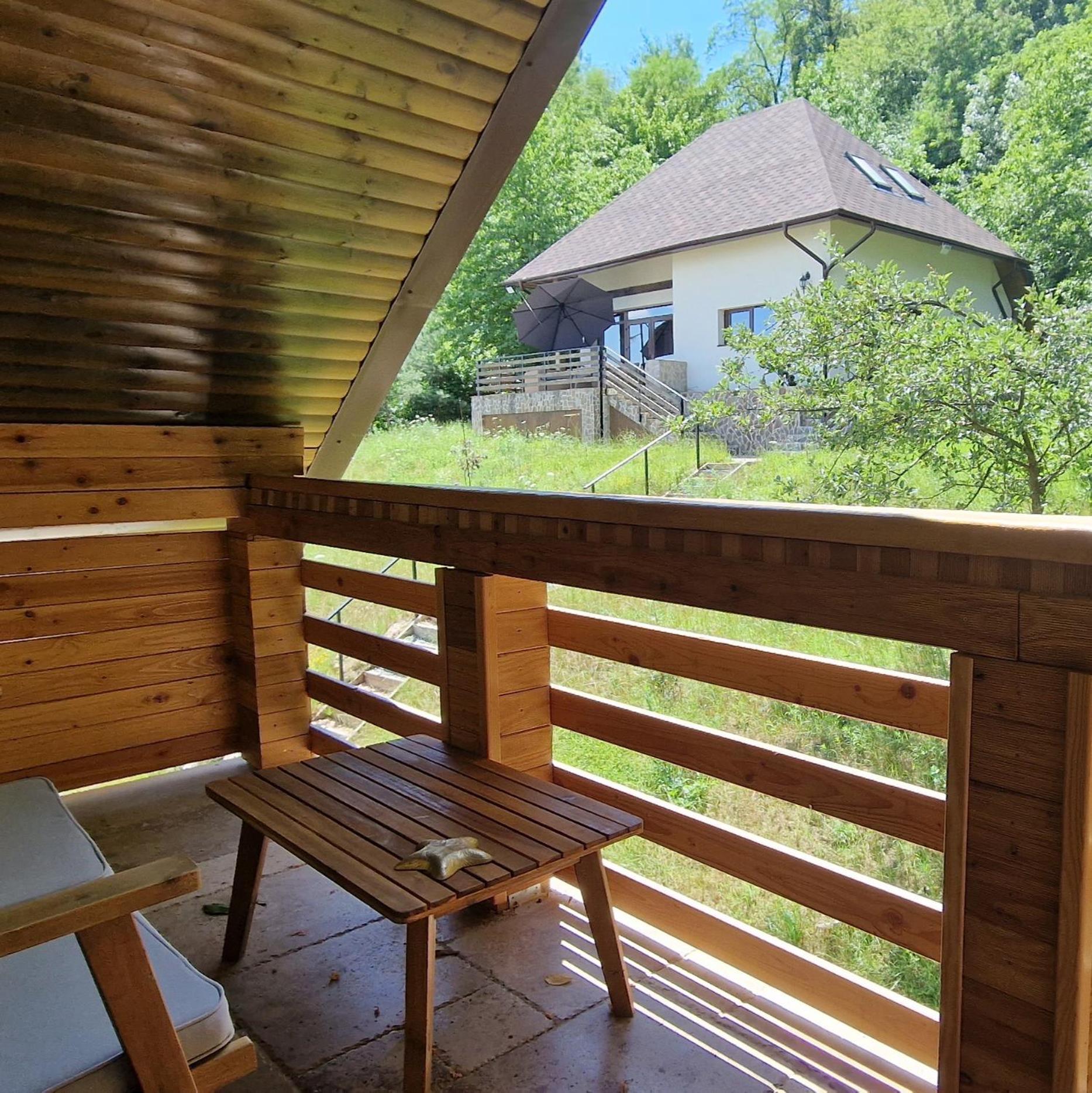 Provence Suceava Hotel Exterior photo